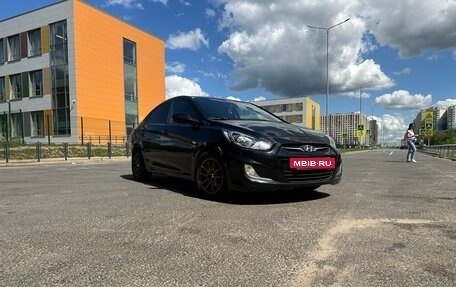 Hyundai Solaris II рестайлинг, 2011 год, 750 000 рублей, 6 фотография