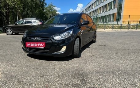 Hyundai Solaris II рестайлинг, 2011 год, 750 000 рублей, 8 фотография