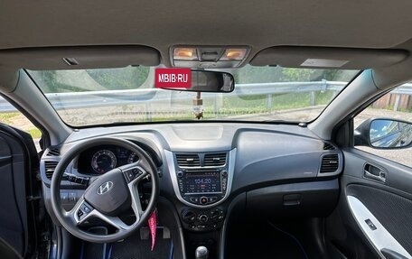 Hyundai Solaris II рестайлинг, 2011 год, 750 000 рублей, 15 фотография