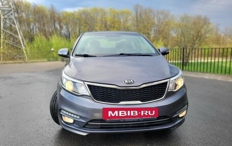 KIA Rio III рестайлинг, 2016 год, 999 000 рублей, 2 фотография