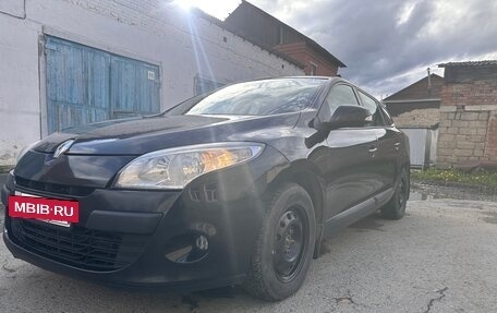 Renault Megane III, 2010 год, 900 000 рублей, 2 фотография