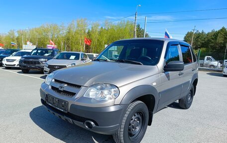 Chevrolet Niva I рестайлинг, 2019 год, 789 995 рублей, 3 фотография