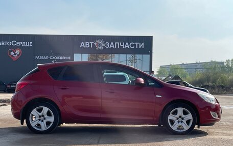Opel Astra J, 2011 год, 715 000 рублей, 9 фотография