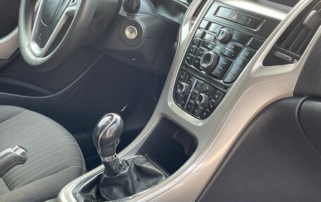 Opel Astra J, 2011 год, 715 000 рублей, 25 фотография
