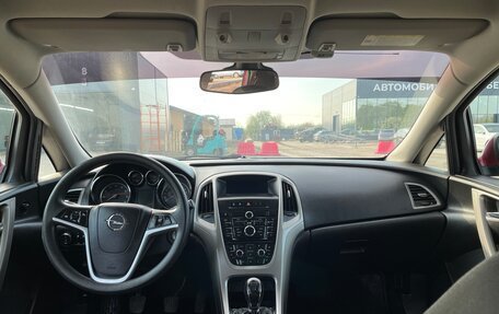 Opel Astra J, 2011 год, 715 000 рублей, 28 фотография