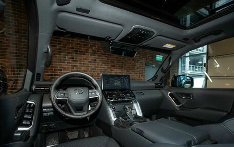 Toyota Land Cruiser, 2024 год, 15 200 000 рублей, 26 фотография