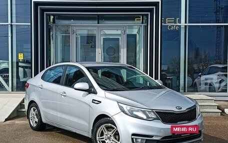 KIA Rio III рестайлинг, 2016 год, 870 000 рублей, 3 фотография