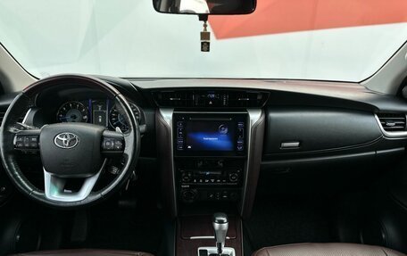 Toyota Fortuner II, 2017 год, 3 250 000 рублей, 8 фотография