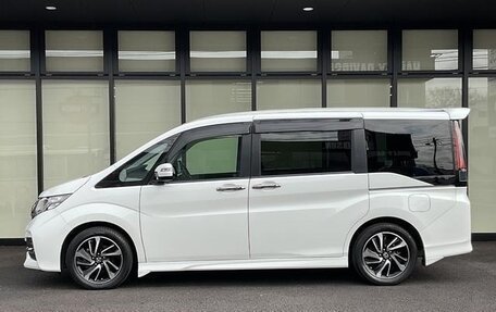Honda Stepwgn IV, 2017 год, 1 525 000 рублей, 5 фотография