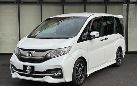 Honda Stepwgn IV, 2017 год, 1 525 000 рублей, 3 фотография