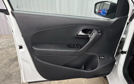 Volkswagen Polo VI (EU Market), 2014 год, 857 000 рублей, 18 фотография