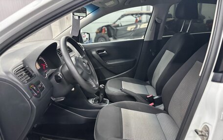 Volkswagen Polo VI (EU Market), 2014 год, 857 000 рублей, 14 фотография