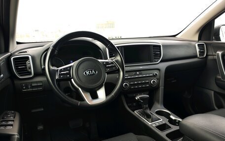 KIA Sportage IV рестайлинг, 2020 год, 2 155 000 рублей, 16 фотография