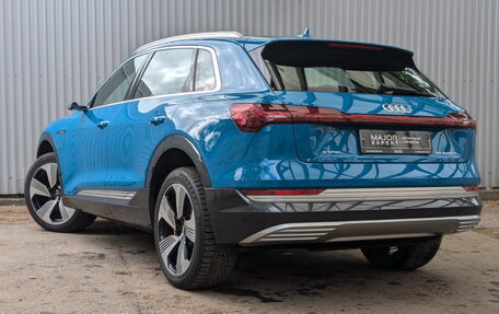 Audi e-tron I, 2019 год, 4 495 000 рублей, 5 фотография