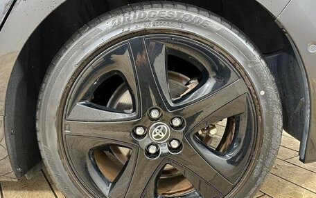 Toyota Prius IV XW50, 2022 год, 1 900 000 рублей, 11 фотография
