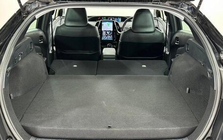 Toyota Prius IV XW50, 2022 год, 1 900 000 рублей, 28 фотография