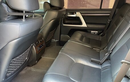 Toyota Land Cruiser 200, 2018 год, 6 000 000 рублей, 9 фотография