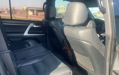 Toyota Land Cruiser 200, 2018 год, 6 000 000 рублей, 12 фотография