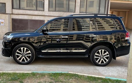 Toyota Land Cruiser 200, 2018 год, 6 000 000 рублей, 13 фотография