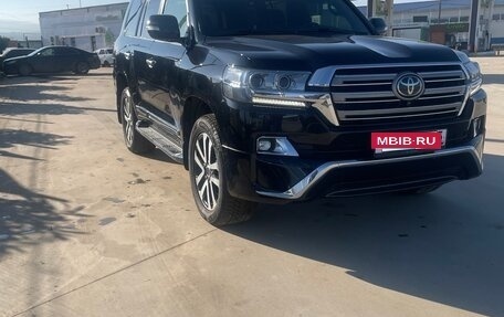 Toyota Land Cruiser 200, 2018 год, 6 000 000 рублей, 7 фотография