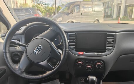 KIA Rio II, 2011 год, 650 000 рублей, 8 фотография