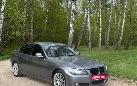 BMW 3 серия, 2011 год, 920 000 рублей, 2 фотография