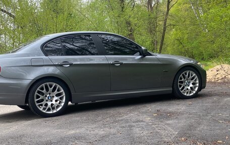 BMW 3 серия, 2011 год, 920 000 рублей, 12 фотография
