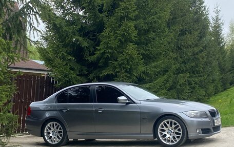 BMW 3 серия, 2011 год, 920 000 рублей, 21 фотография