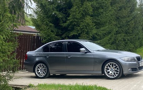 BMW 3 серия, 2011 год, 920 000 рублей, 22 фотография