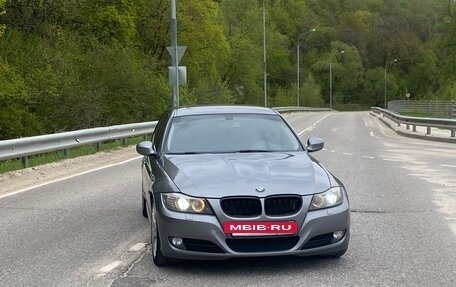 BMW 3 серия, 2011 год, 920 000 рублей, 16 фотография