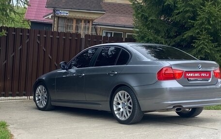 BMW 3 серия, 2011 год, 920 000 рублей, 25 фотография