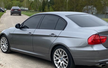 BMW 3 серия, 2011 год, 920 000 рублей, 33 фотография