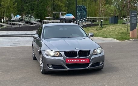 BMW 3 серия, 2011 год, 920 000 рублей, 36 фотография
