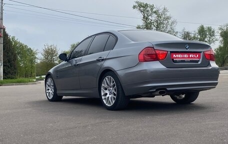 BMW 3 серия, 2011 год, 920 000 рублей, 38 фотография