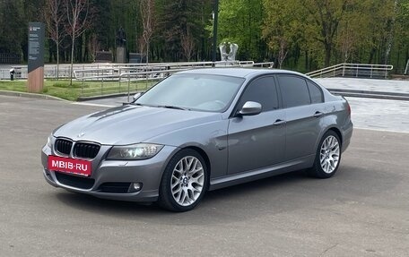 BMW 3 серия, 2011 год, 920 000 рублей, 37 фотография