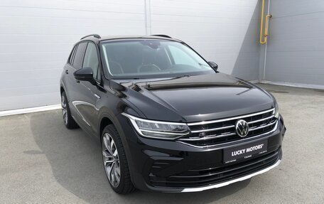 Volkswagen Tiguan II, 2022 год, 3 599 000 рублей, 4 фотография