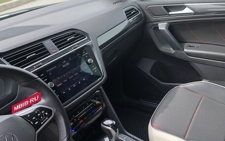Volkswagen Tiguan II, 2022 год, 3 599 000 рублей, 12 фотография