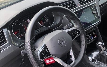 Volkswagen Tiguan II, 2022 год, 3 599 000 рублей, 11 фотография