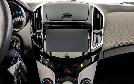 Chevrolet Cruze II, 2013 год, 995 000 рублей, 15 фотография