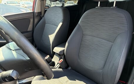 Hyundai Solaris II рестайлинг, 2015 год, 1 085 000 рублей, 21 фотография