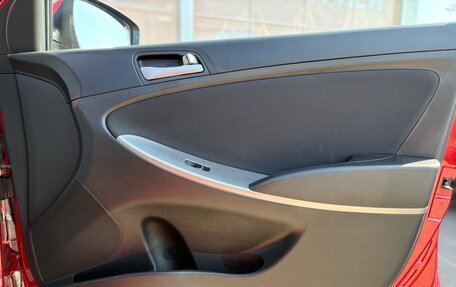 Hyundai Solaris II рестайлинг, 2015 год, 1 085 000 рублей, 26 фотография