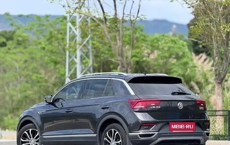 Volkswagen T-Roc I, 2021 год, 1 540 810 рублей, 4 фотография
