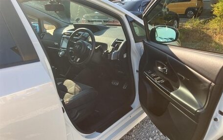 Toyota Prius Alpha I (ZVW40/41), 2021 год, 1 526 000 рублей, 17 фотография