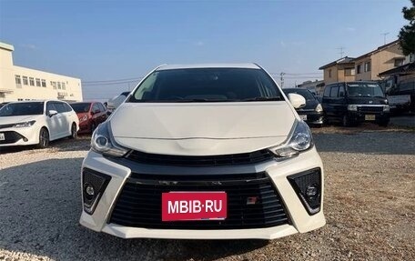 Toyota Prius Alpha I (ZVW40/41), 2021 год, 1 526 000 рублей, 8 фотография