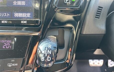 Toyota Prius Alpha I (ZVW40/41), 2021 год, 1 526 000 рублей, 29 фотография