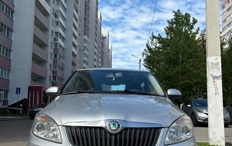 Skoda Fabia II, 2012 год, 830 000 рублей, 2 фотография