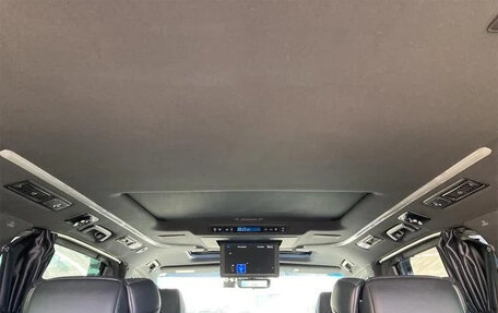 Toyota Vellfire II, 2021 год, 3 566 000 рублей, 38 фотография