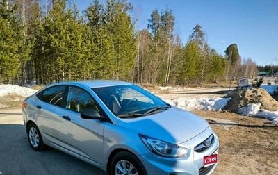 Hyundai Solaris II рестайлинг, 2011 год, 680 000 рублей, 1 фотография