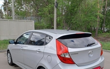 Hyundai Solaris II рестайлинг, 2015 год, 920 000 рублей, 4 фотография