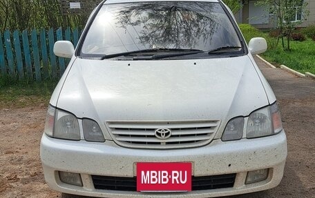 Toyota Gaia, 2001 год, 700 000 рублей, 2 фотография